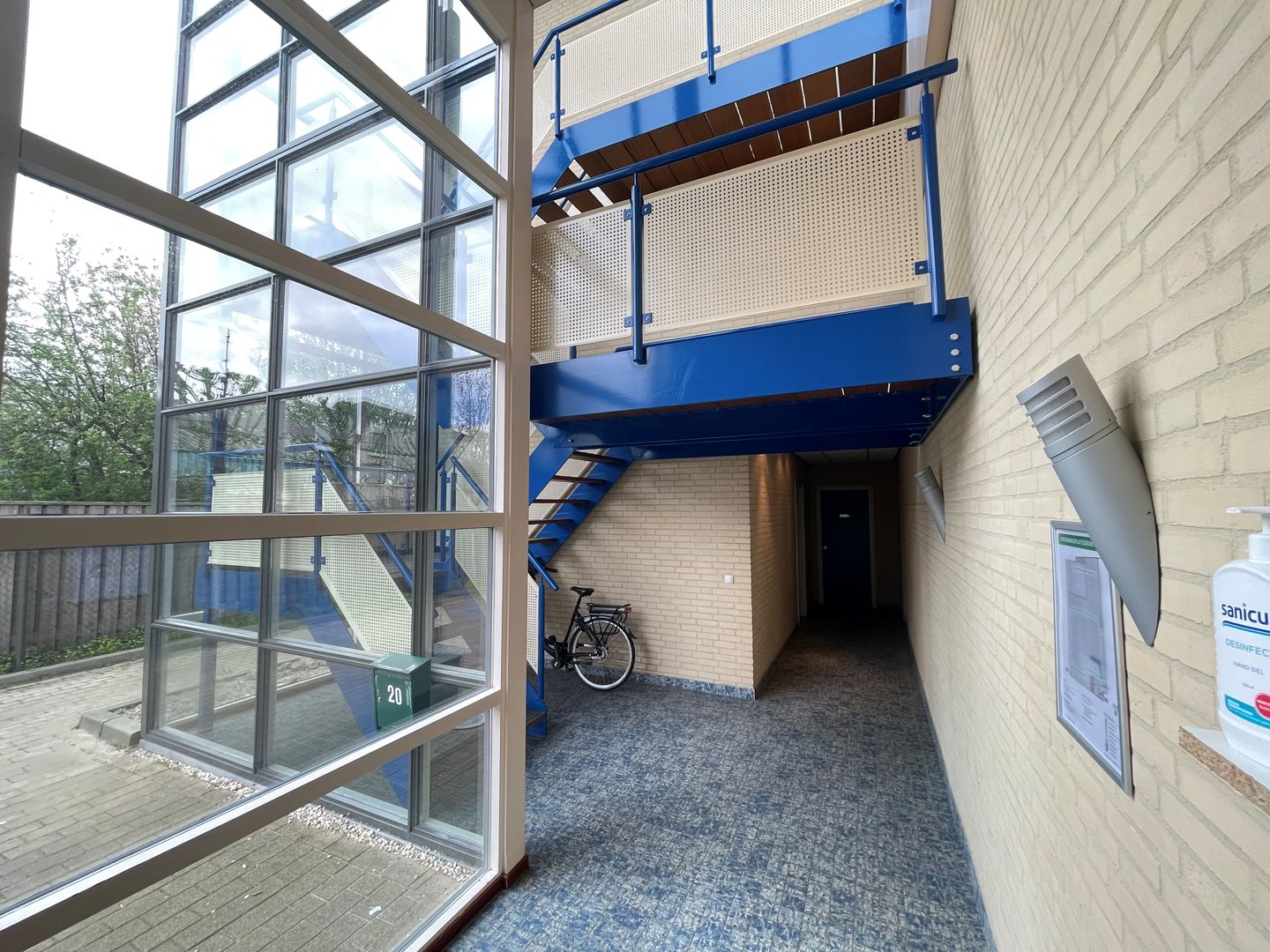 Bekijk foto 4 van Raambrug 20