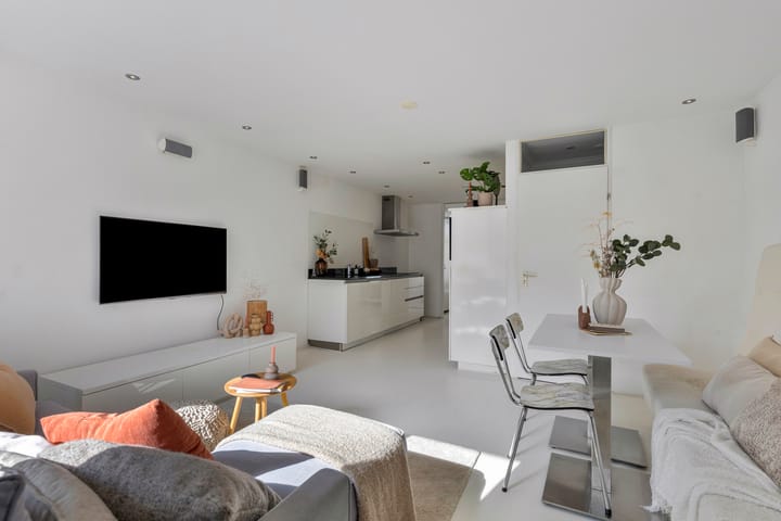 Foto 15 van Van Ostadestraat 374-2