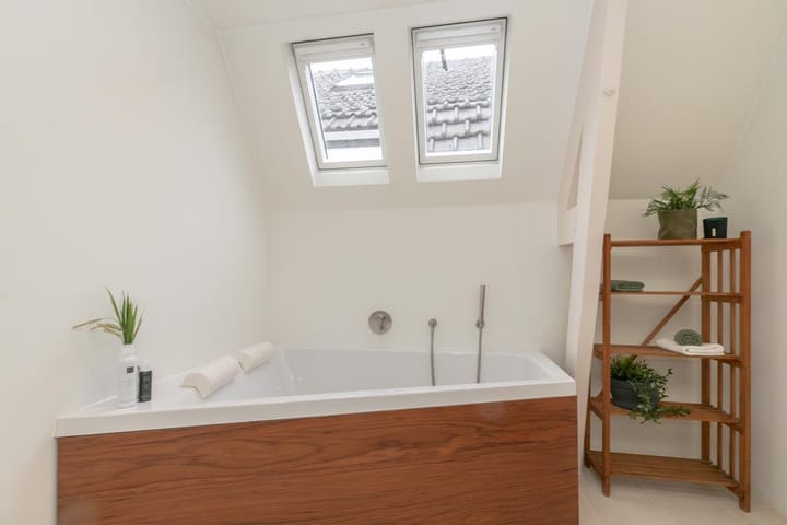 Foto 30 van Jericholaan 64-B