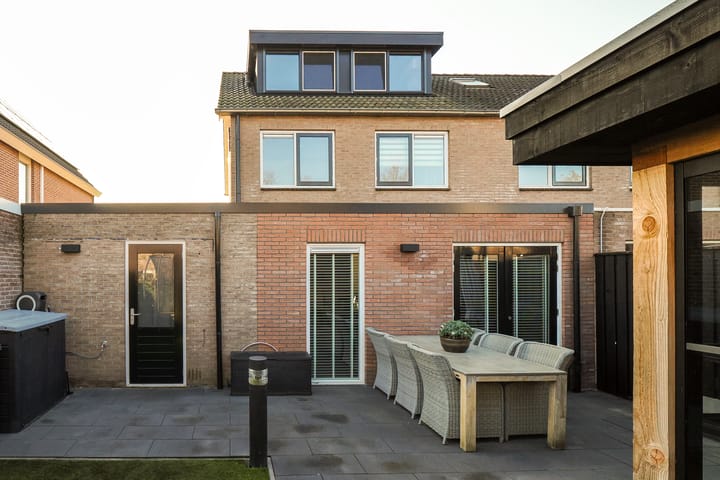 Foto 45 van Welhaak 47