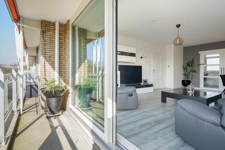 Foto 20 van Holysingel 402