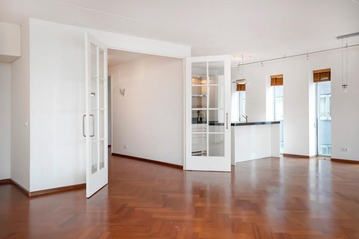 Photo 2 of Westerdok 358