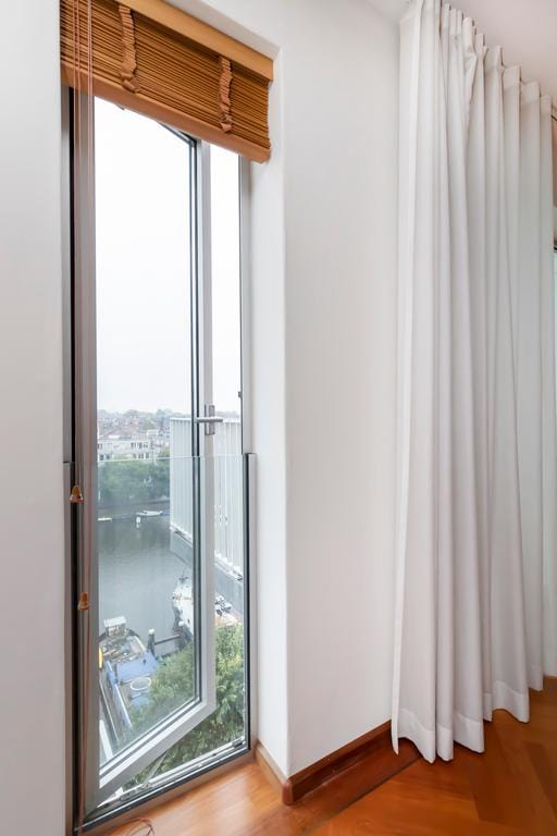 Photo 4 of Westerdok 358