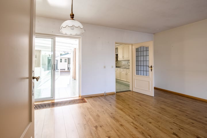 Foto 9 van Van Bergenstraat 16