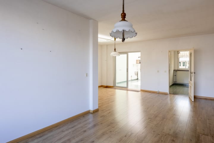 Foto 12 van Van Bergenstraat 16