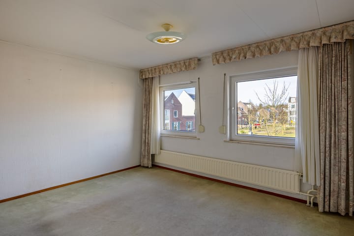 Foto 18 van Van Bergenstraat 16