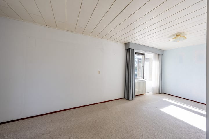 Foto 21 van Van Bergenstraat 16