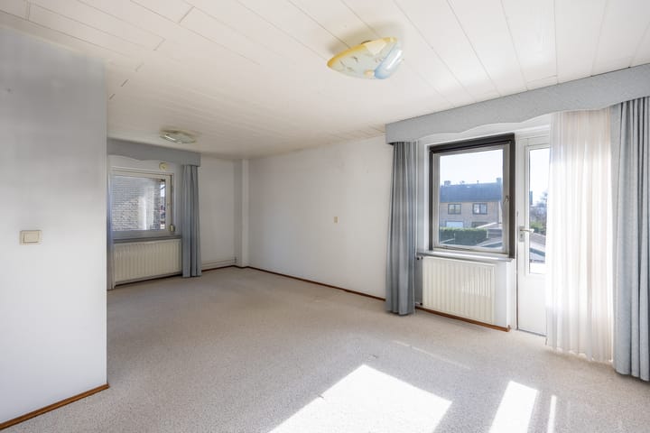 Foto 20 van Van Bergenstraat 16