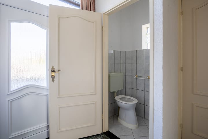 Foto 7 van Van Bergenstraat 16