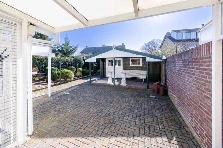 Foto 2 van Van Bergenstraat 16