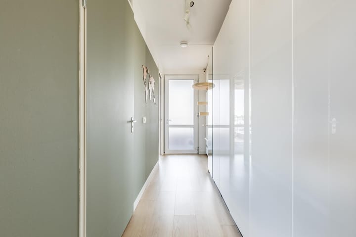 Foto 8 van Makelaarstraat 12-E