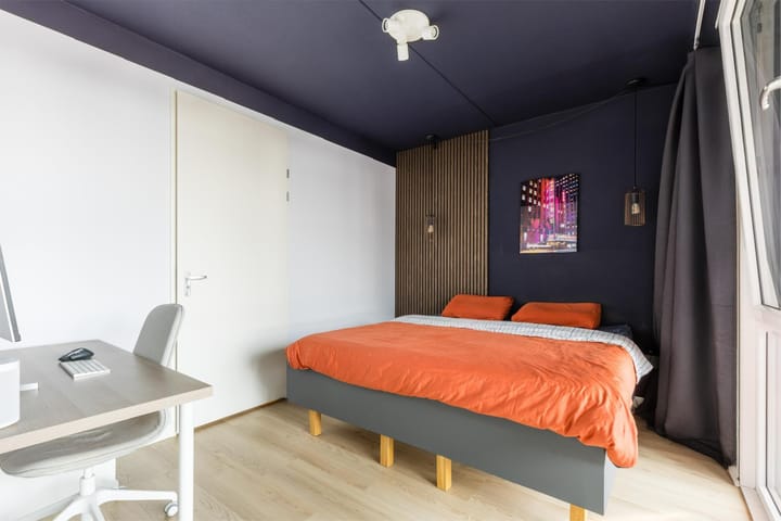 Foto 15 van Makelaarstraat 12-E