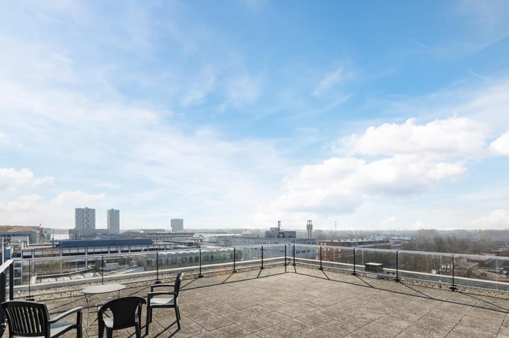 Foto 24 van Makelaarstraat 12-E