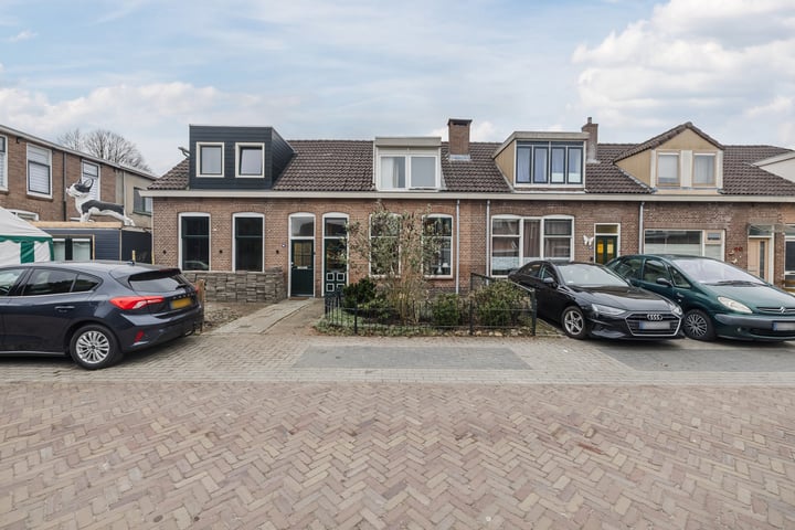 Bekijk foto van Oranjestraat 64