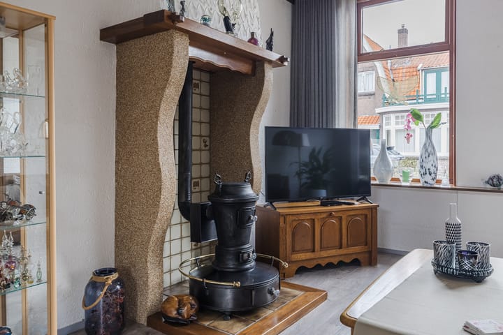 Foto 12 van Oranjestraat 64