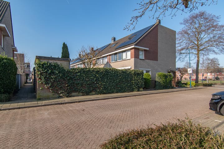 Foto 38 van Natuursteenlaan 35