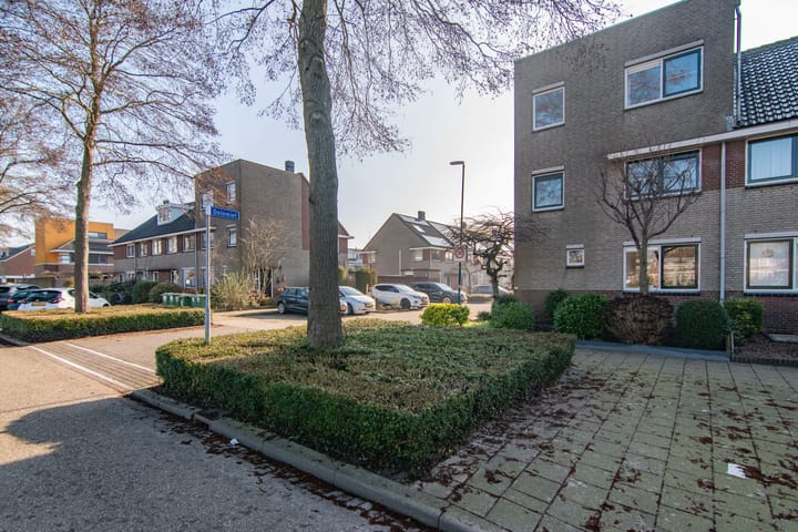 Foto 43 van Natuursteenlaan 35