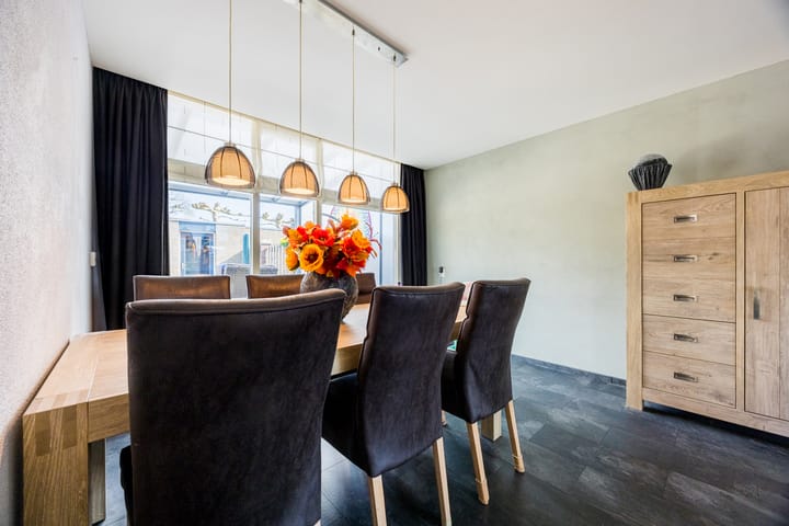 Foto 10 van Marsstraat 1