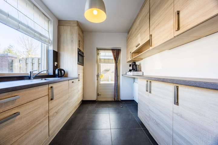 Foto 12 van Marsstraat 1