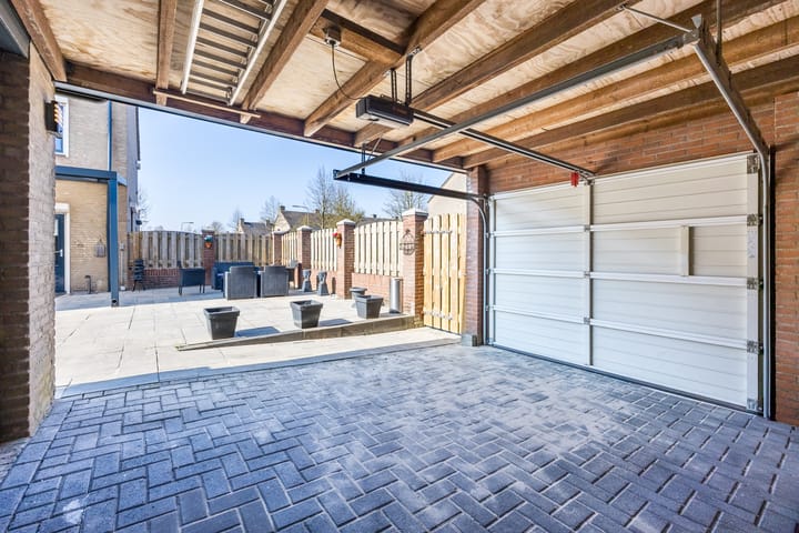 Foto 46 van Marsstraat 1