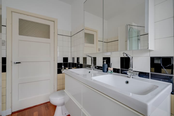 Foto 37 van Lumbresstraat 4