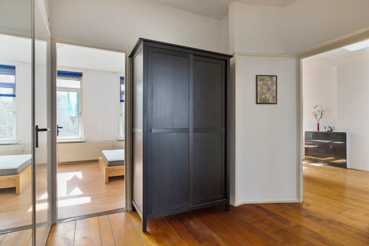 Foto 6 van Herman Robbersstraat 110-D