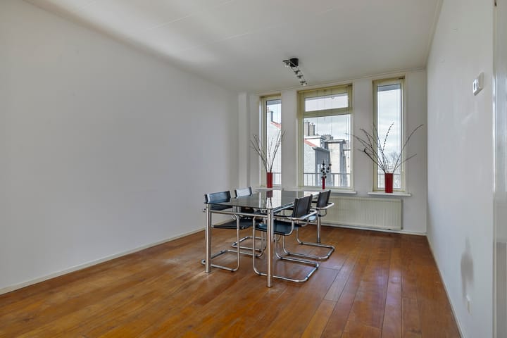 Foto 8 van Herman Robbersstraat 110-D