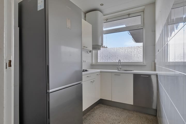 Foto 11 van Herman Robbersstraat 110-D