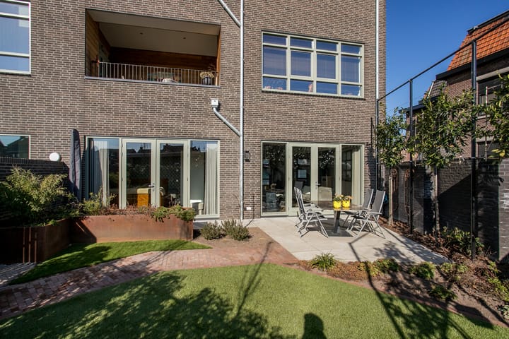 Foto 42 van Roermondseweg 17