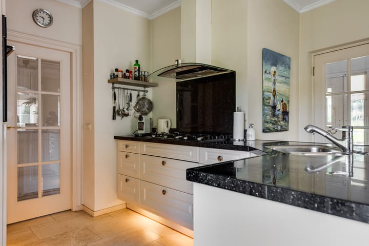 Foto 20 van Dirk Heziuslaan 71