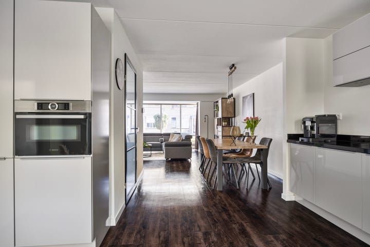 Photo 14 of Eisenhowerstraat 3