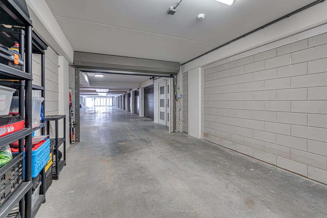 Photo 46 of Schuttershof 10-08