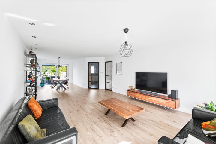 Foto 2 van Mgr. L. Dobbelaarstraat 8