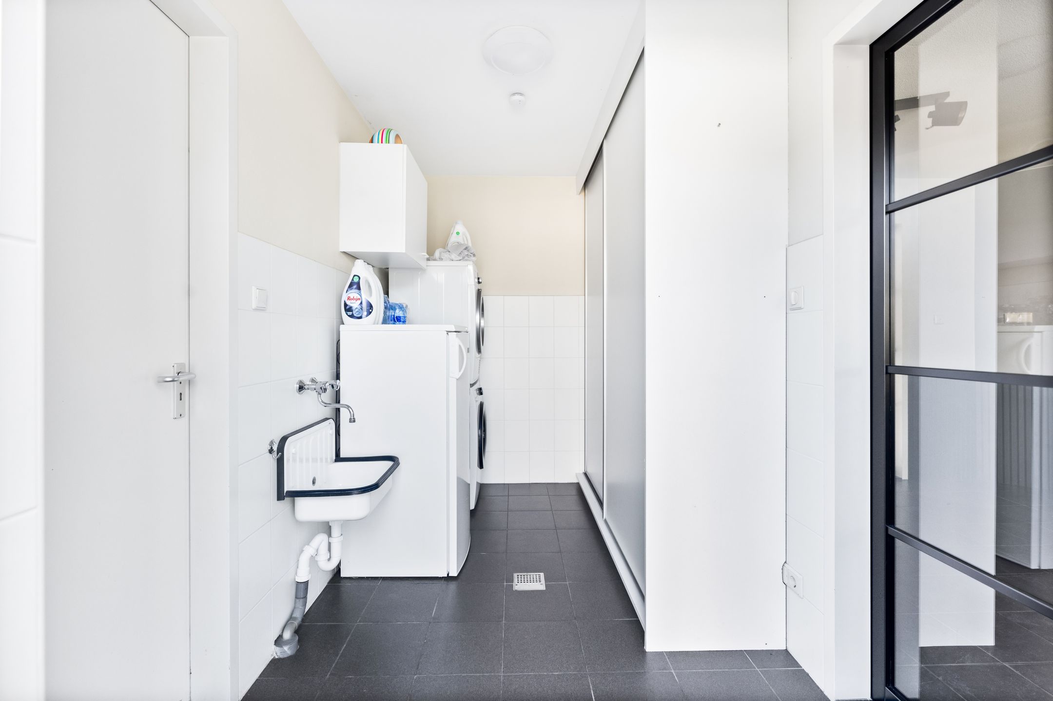 Photo 15 of Mgr. L. Dobbelaarstraat 8