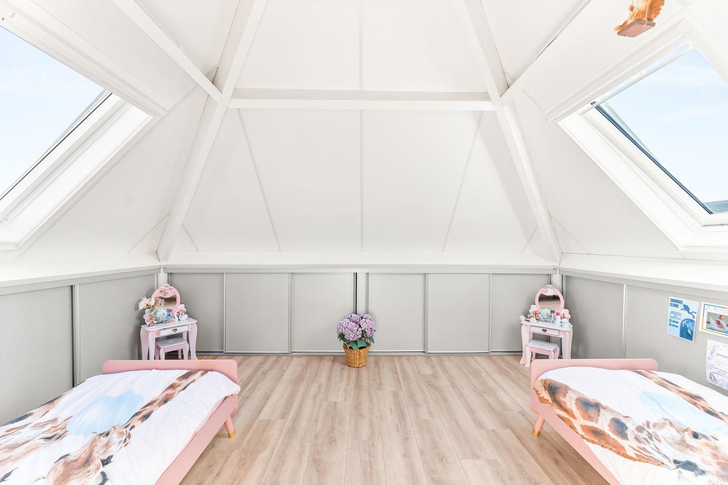 Photo 25 of Mgr. L. Dobbelaarstraat 8