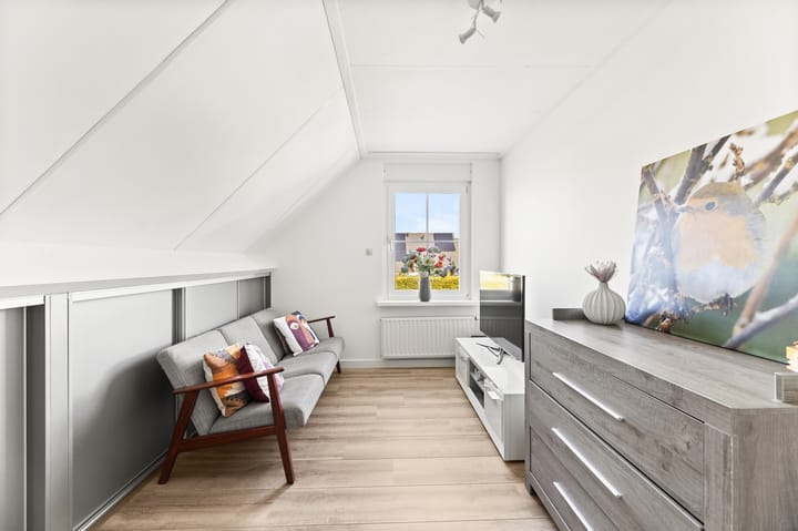 Photo 26 of Mgr. L. Dobbelaarstraat 8