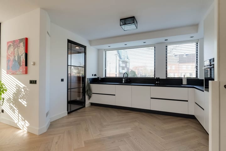 Photo 4 of Heemraad 1