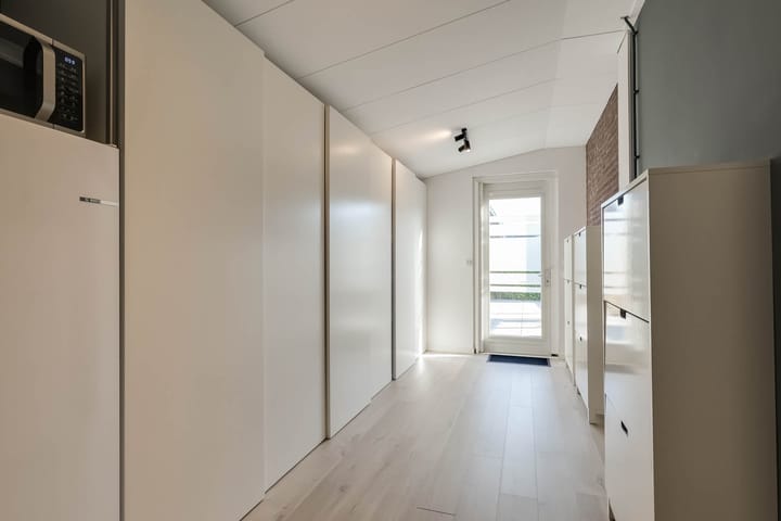 Photo 29 of Heemraad 1