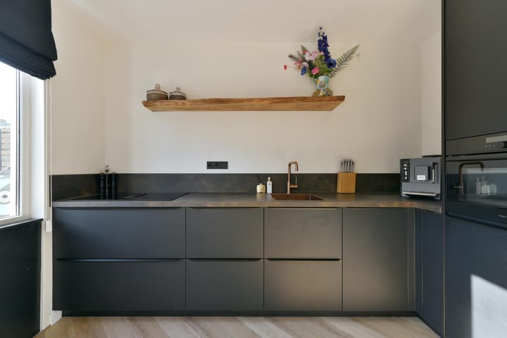 Photo 12 of Wibautstraat 7