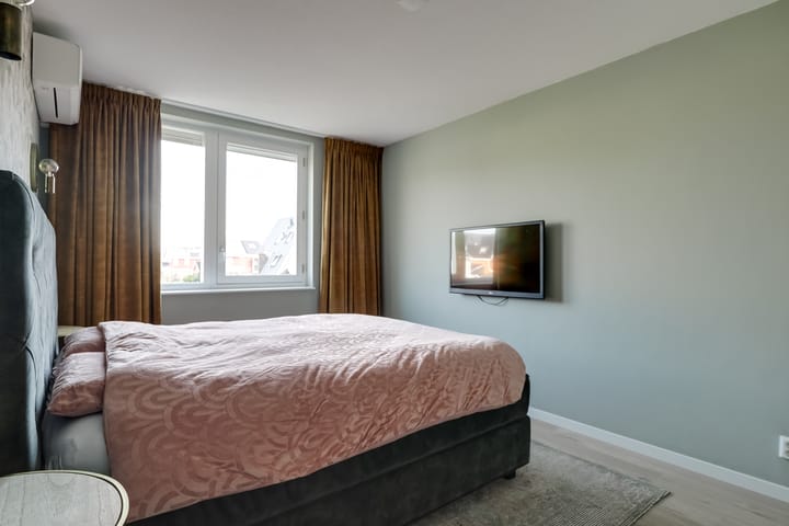 Photo 39 of Heemraad 1