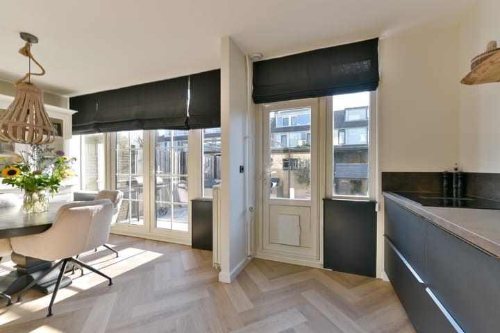 Photo 13 of Wibautstraat 7