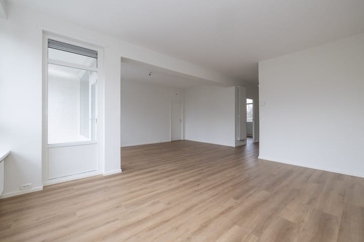 Photo 18 of Eastonstraat 45