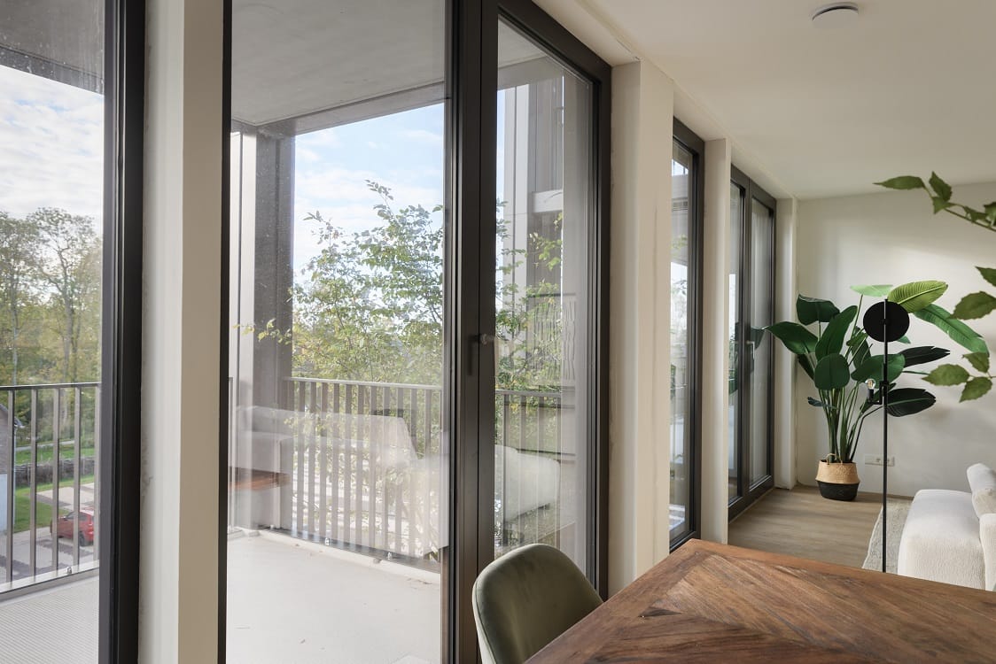 Foto 5 van E.J. Ruijgplein 8