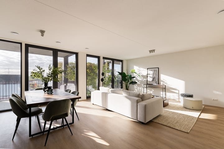 Foto 4 van E.J. Ruijgplein 8