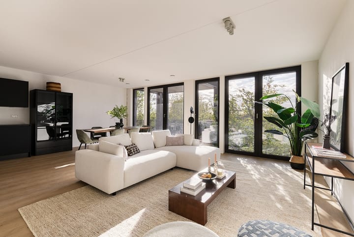 Foto 2 van E.J. Ruijgplein 8