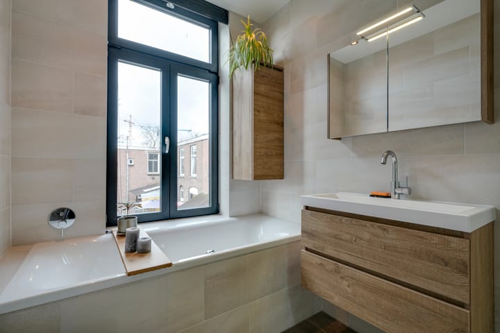 Photo 41 of Hyacintstraat 28-A