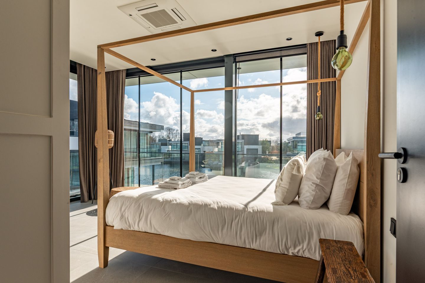 Foto 34 van Wilhelminapolderweg 12