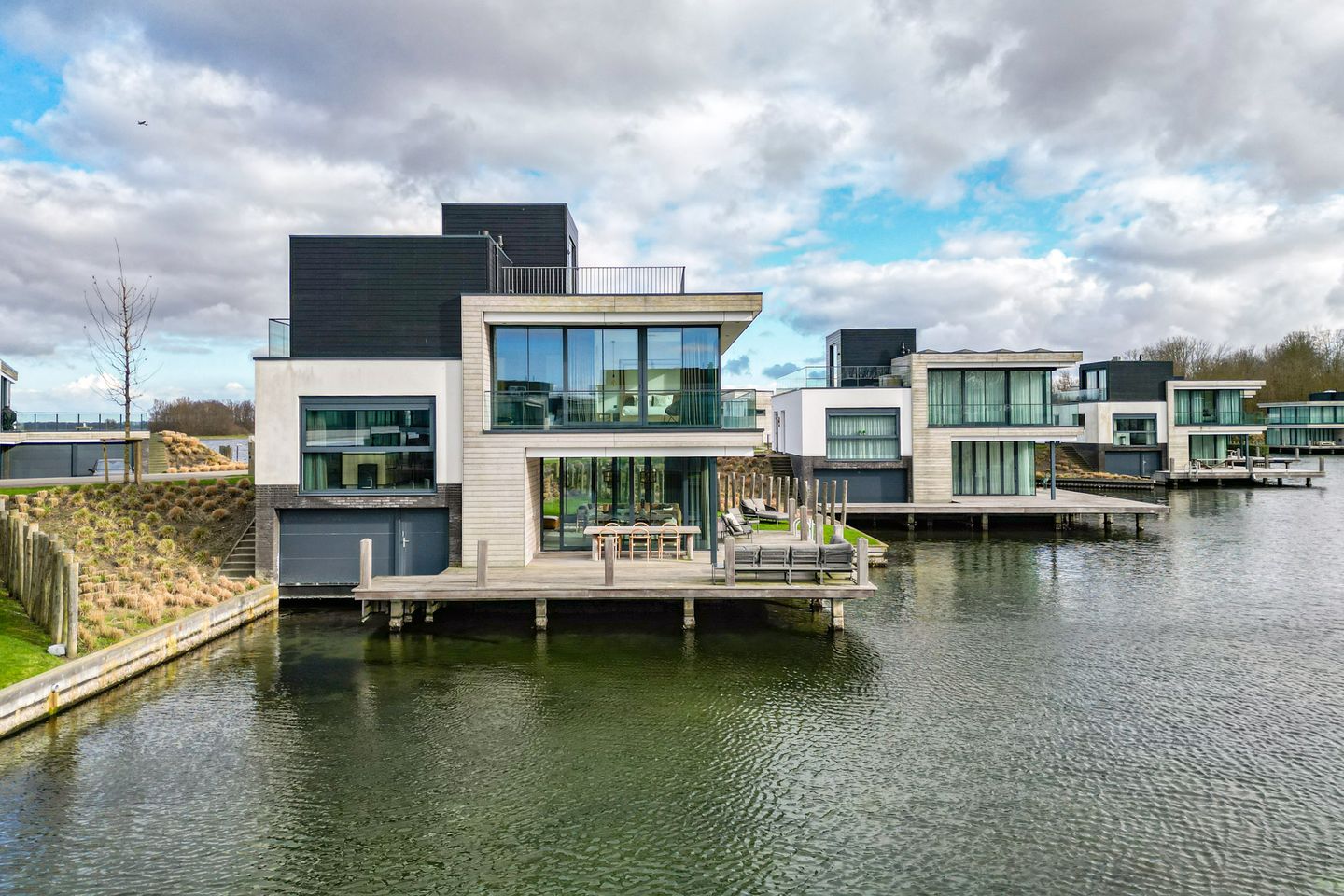 Foto 65 van Wilhelminapolderweg 12