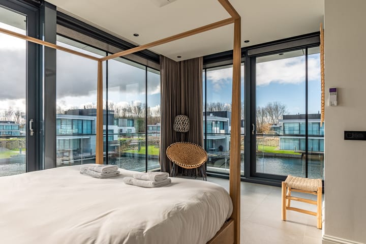 Photo 43 of Wilhelminapolderweg 12