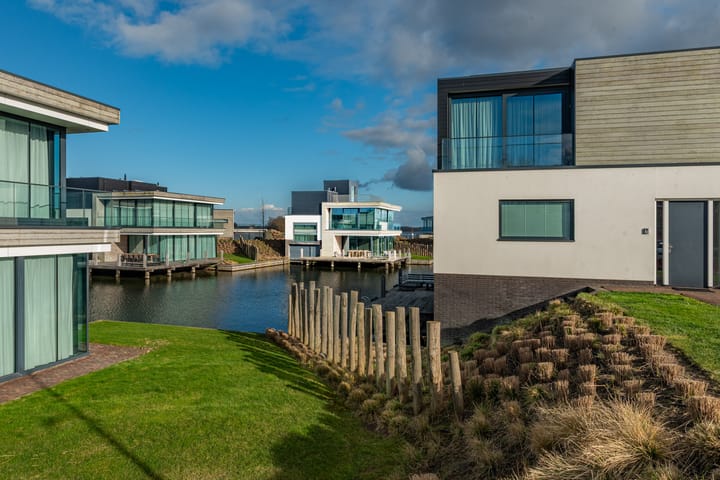 Photo 64 of Wilhelminapolderweg 12